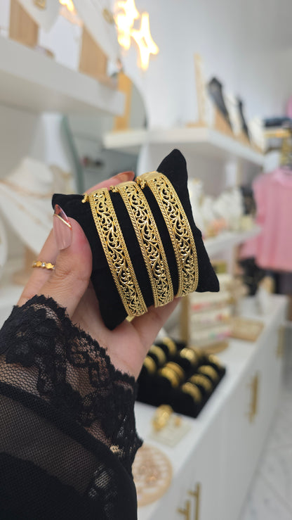 3 bracelets - "YAKOUTA"