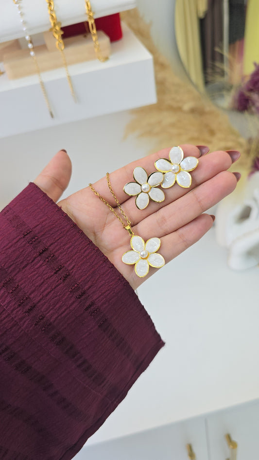 Ensemble FLORAL – Collier + Boucles
