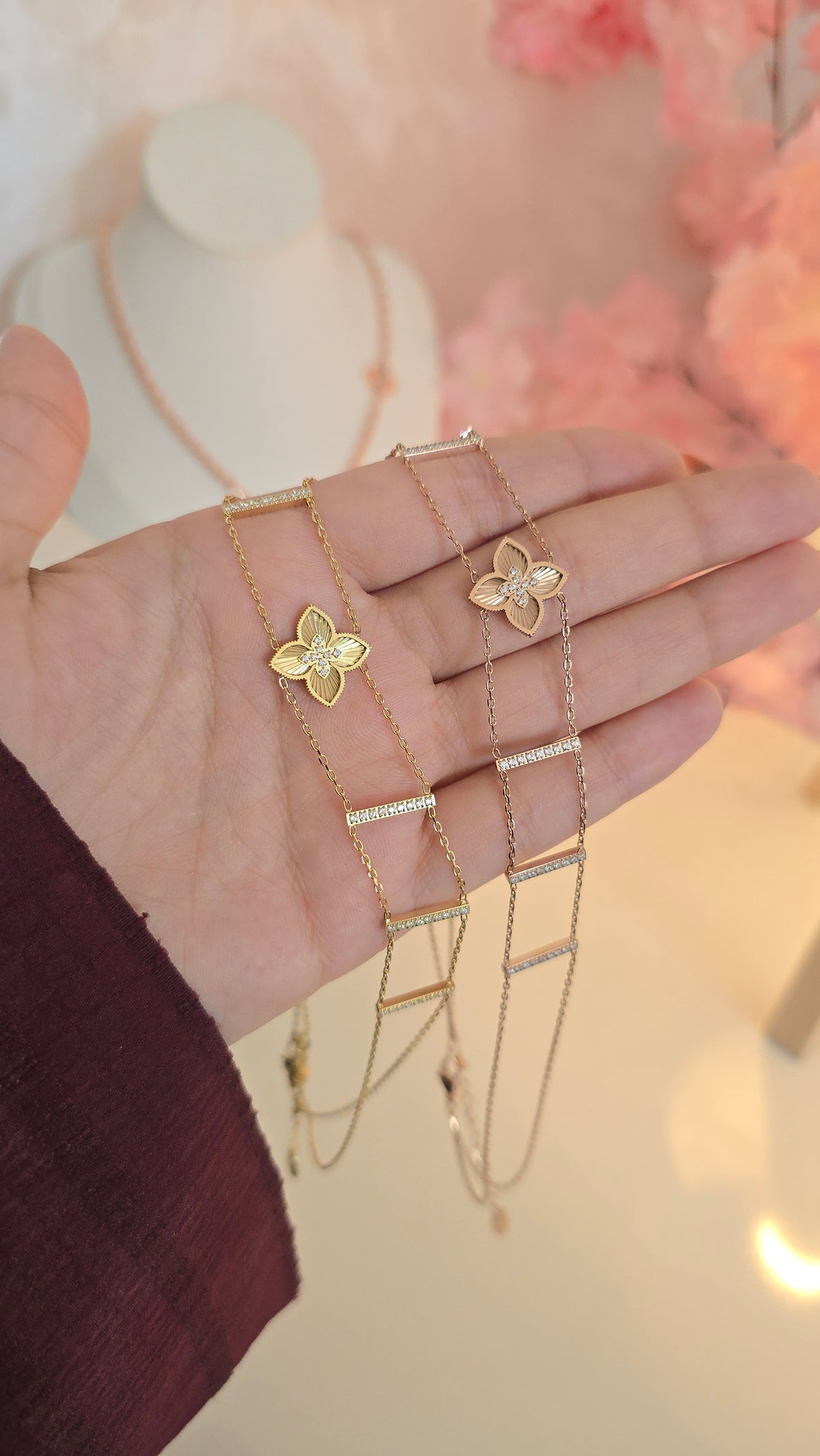 Chocker  R O B E R T O