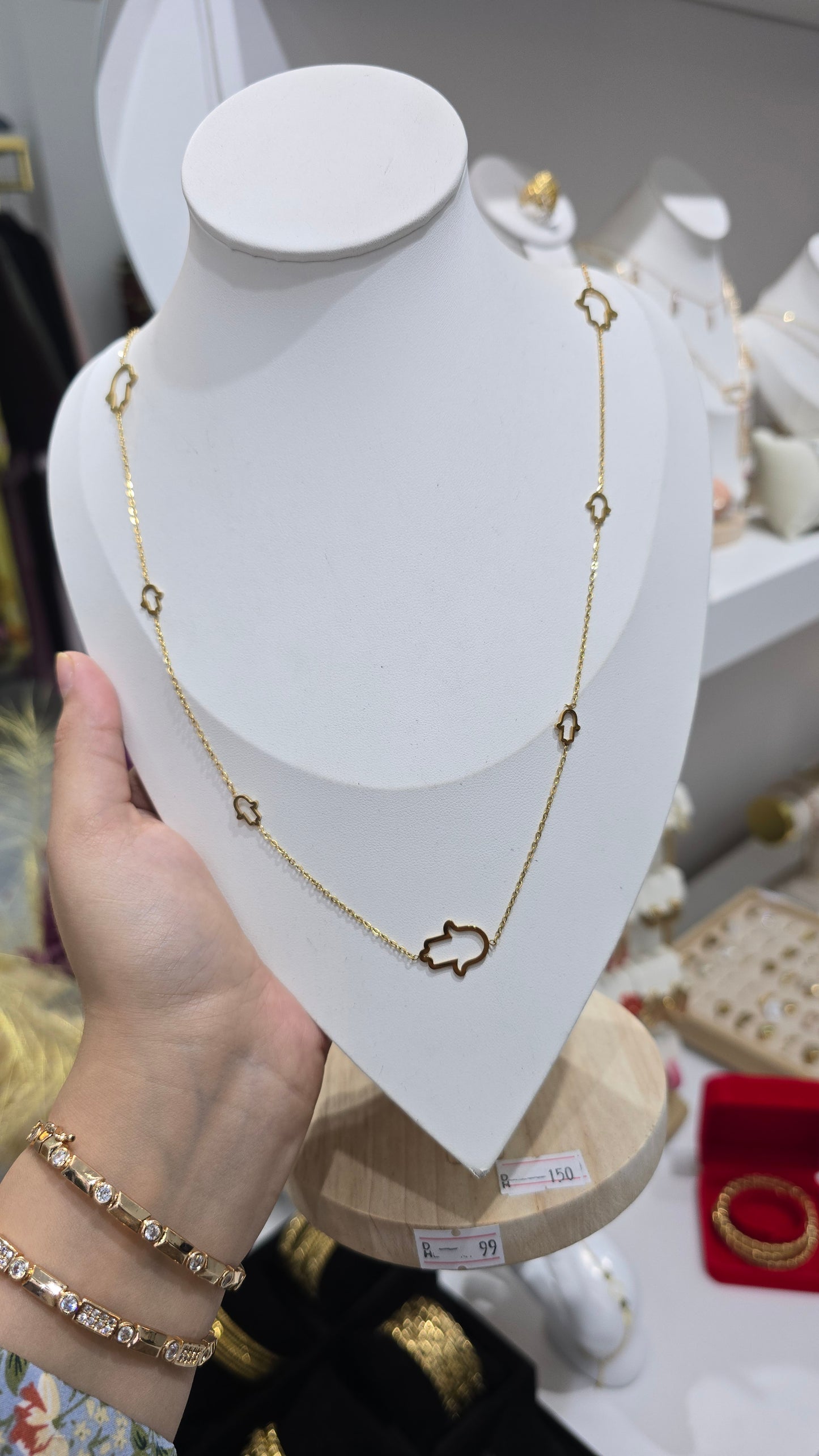 Sautoir pendentif avec khmissa